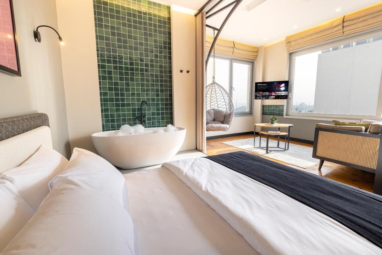 Upside Apartments Istanbul Bagian luar foto